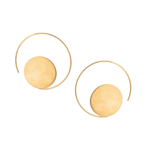 Ear jewellery Creole made of sterling silver and 18ct gold plated. A disc seems to float in an arc of round wire. The wire arch is a decorative and functional element at the same time.