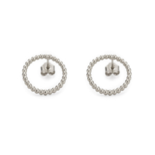 Small beads are arranged in a circle of 18mm. On the back is a pin soldered to the edge as a stud earring. The ear studs are made of silver.