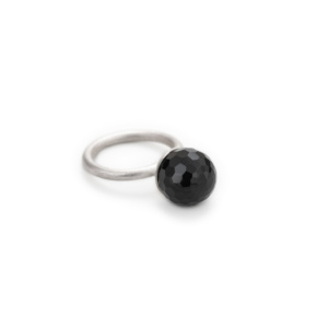 Simple silver ring with faceted onyx ball.